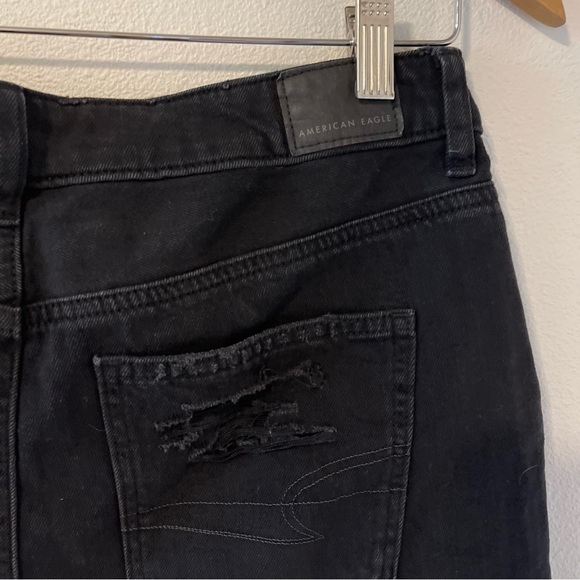 American Eagle Outfitters Cross Front Mom Short Black Denim Distress NWT 2021-8 - Picture 6 of 11